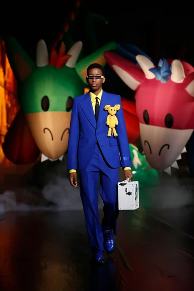 Look 2